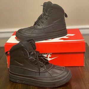 Boys Nike Woodside acg Black Boots Size 3 Y